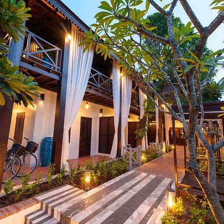 V Maison Boutique Hotel Luangprabang Kültér fotó